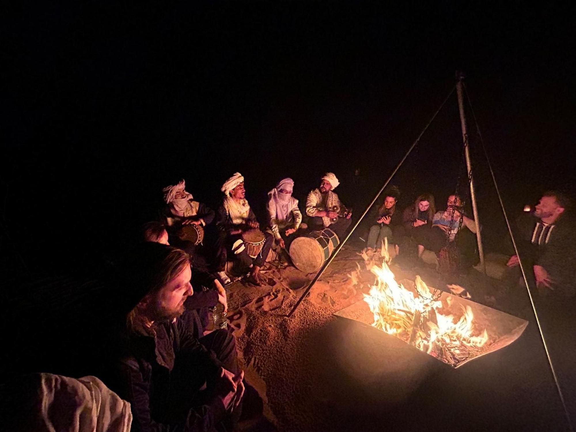 Horaz Merzouga Camp Мерцуга Екстериор снимка