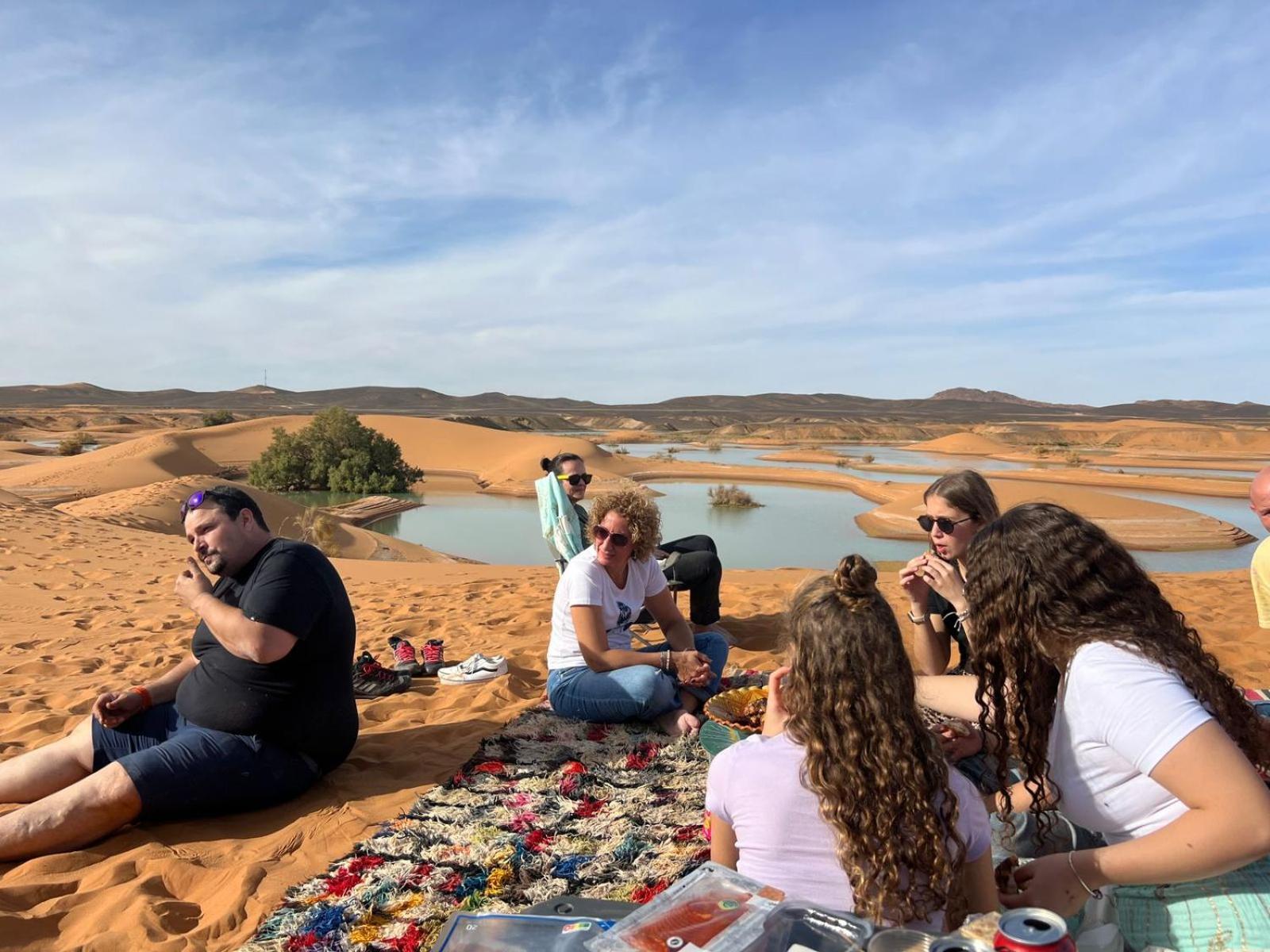 Horaz Merzouga Camp Мерцуга Екстериор снимка